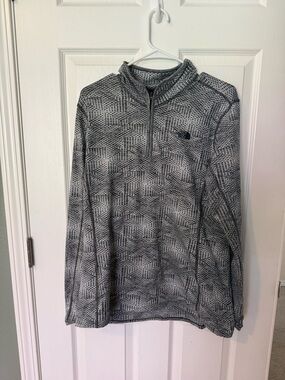 The North Face Gray Heathered Women's Pullover Top